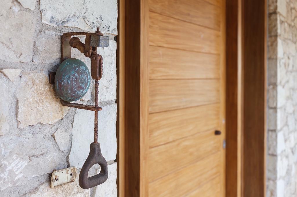 Vrysomylos Vromonérion エクステリア 写真