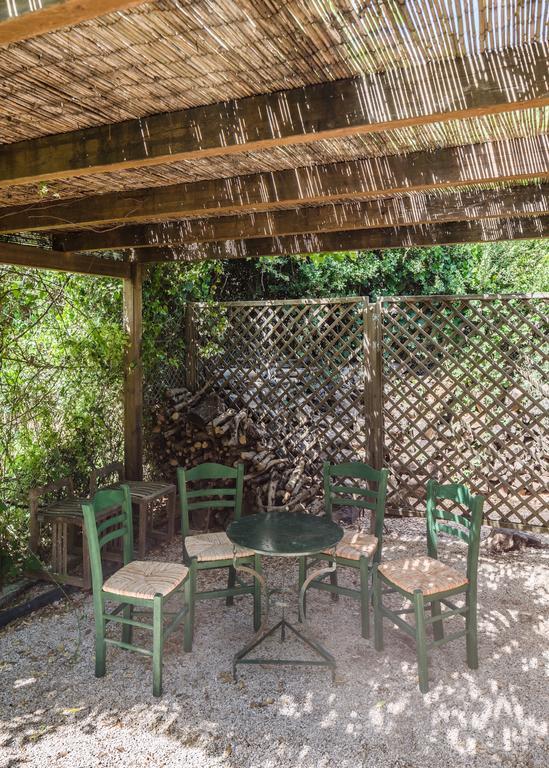 Vrysomylos Vromonérion エクステリア 写真